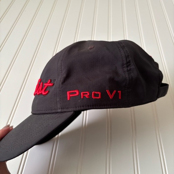 Titleist | Men's Performance Tour Elite Golf Outdoor Hat Black Red - Picture 3 of 8